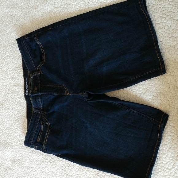 GAP Women's Bermuda Shorts Size 12 - Picture 1 of 7